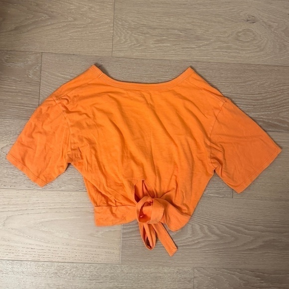 Aerie Cropped Wrap Back T-Shirt - Picture 3 of 4